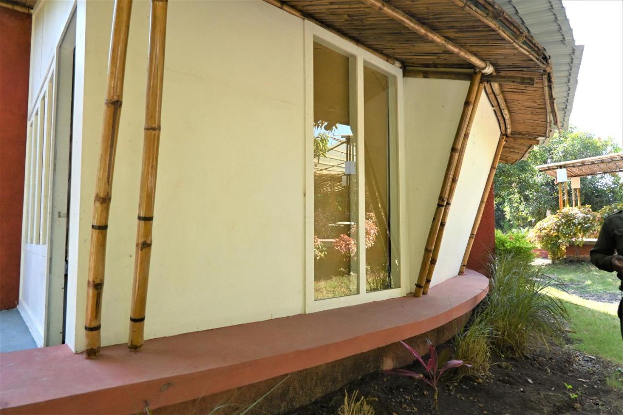 Amraness Luxury Resort Sasan Gir Exteriör bild
