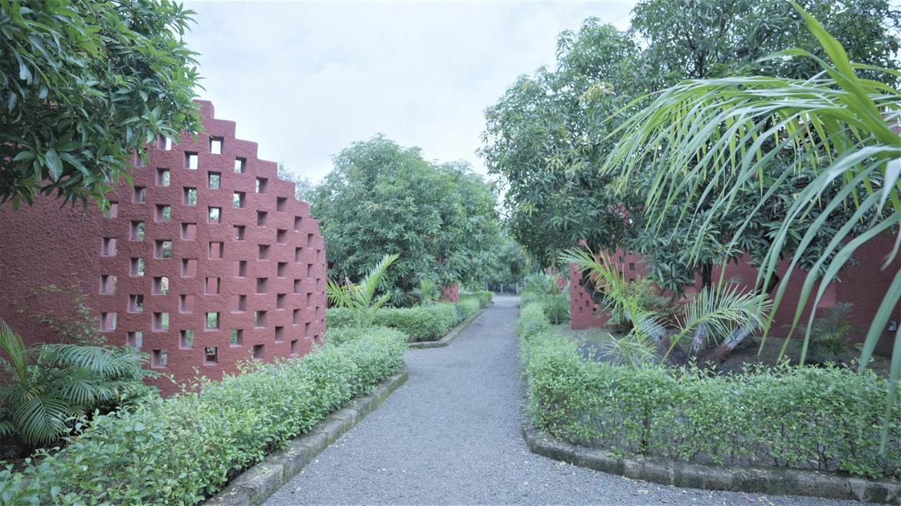 Amraness Luxury Resort Sasan Gir Exteriör bild