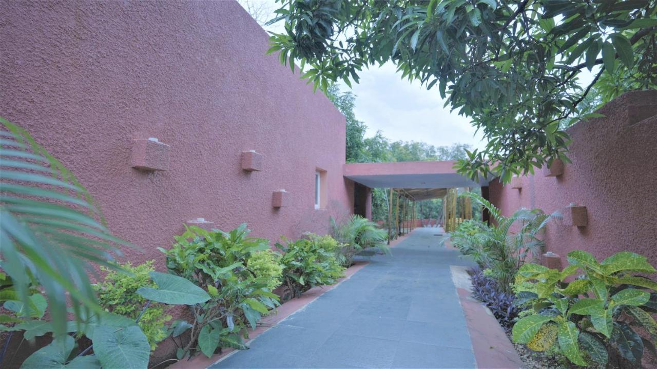 Amraness Luxury Resort Sasan Gir Exteriör bild